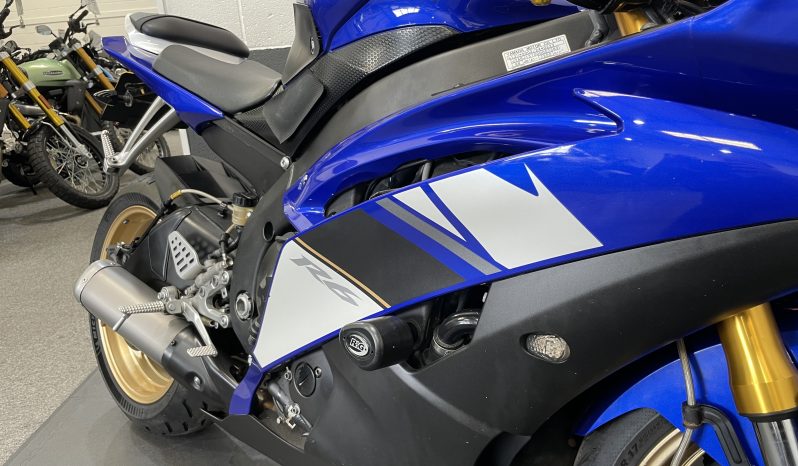 Yamaha YZF-R6 full