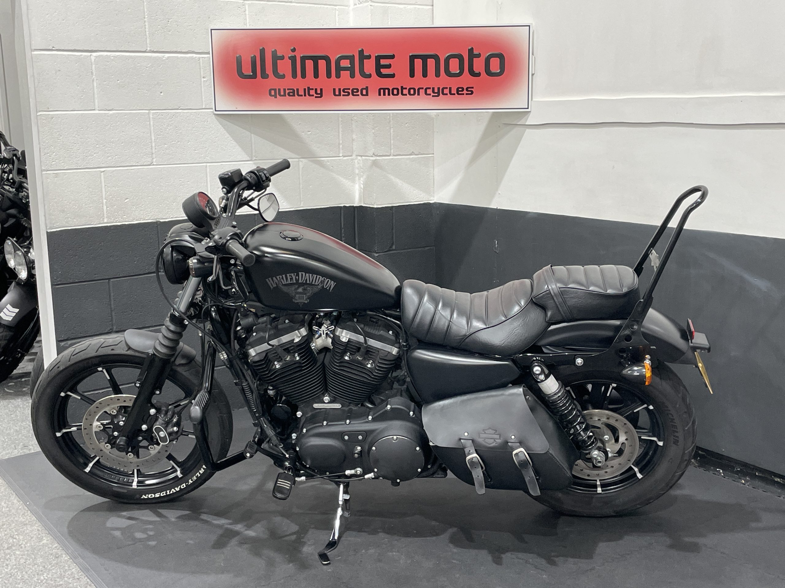 Harley-Davidson Iron 883