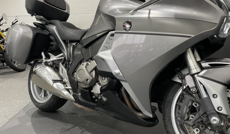 Honda VFR1200F DCT full