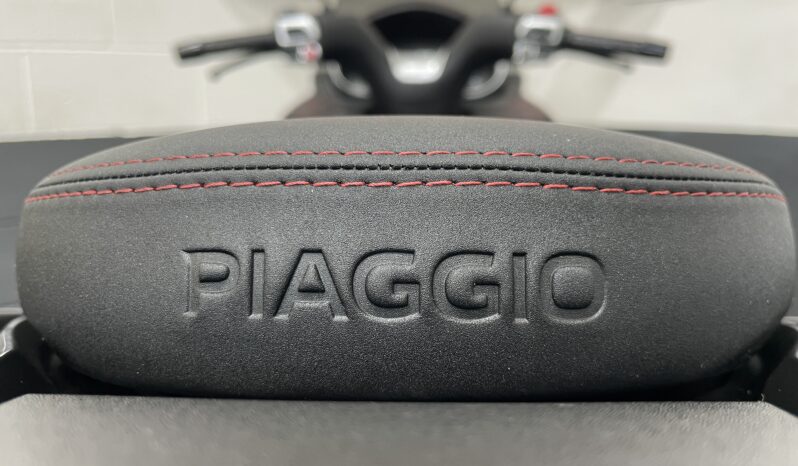 Piaggio MP3 300 HPE Sport full