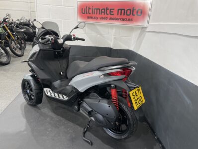 Piaggio MP3 300 HPE Sport