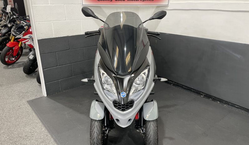 Piaggio MP3 300 HPE Sport full