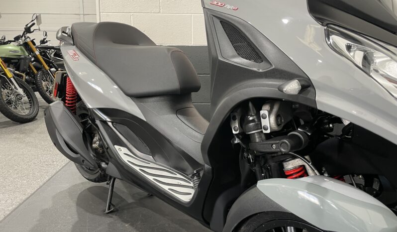 Piaggio MP3 300 HPE Sport full