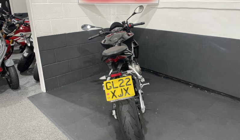 Aprilia Tuono 660 full