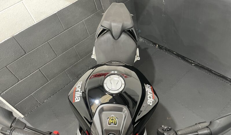 Aprilia Tuono 660 full