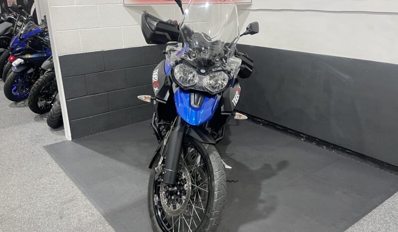 Triumph Tiger 800 XCx full