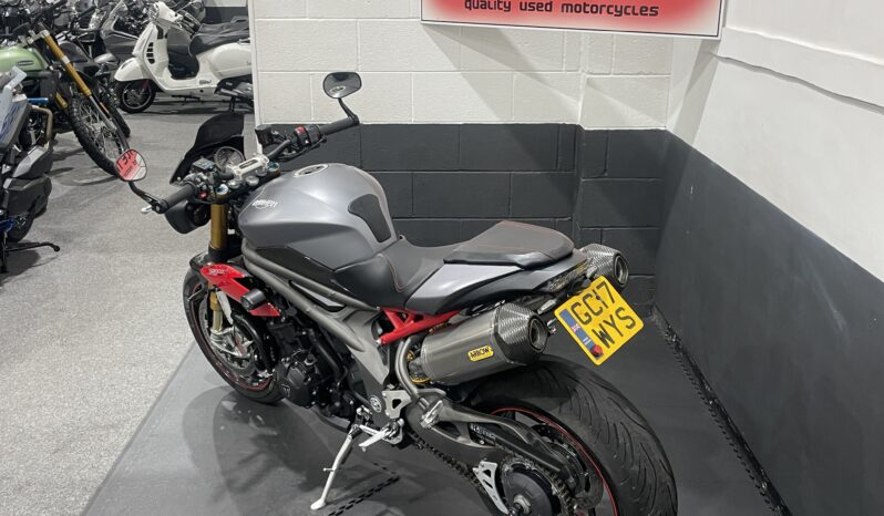 Triumph Speed Triple 1050 R