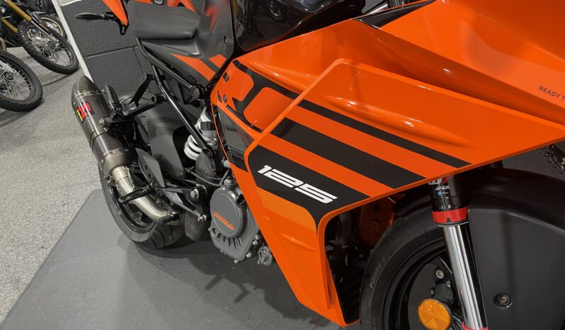 KTM RC 125 full