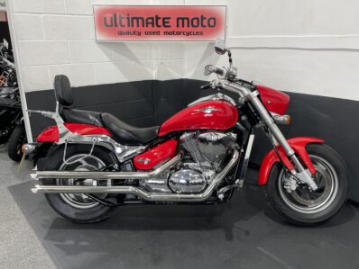 Suzuki M800 Intruder