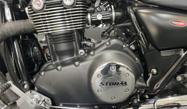 Triumph Thunderbird 1700 full