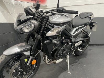 Triumph Street Triple 765 R