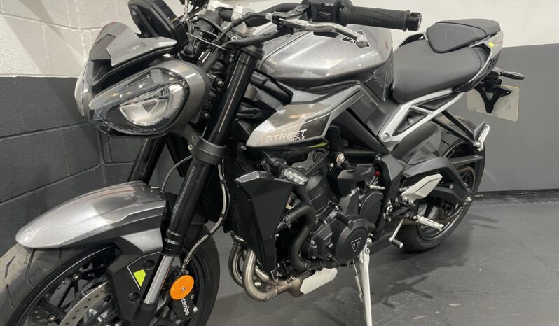 Triumph Street Triple 765 R
