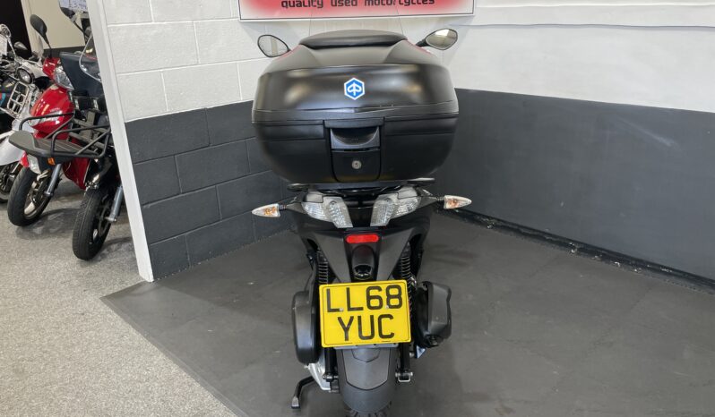 Piaggio MP3 300 Yourban full