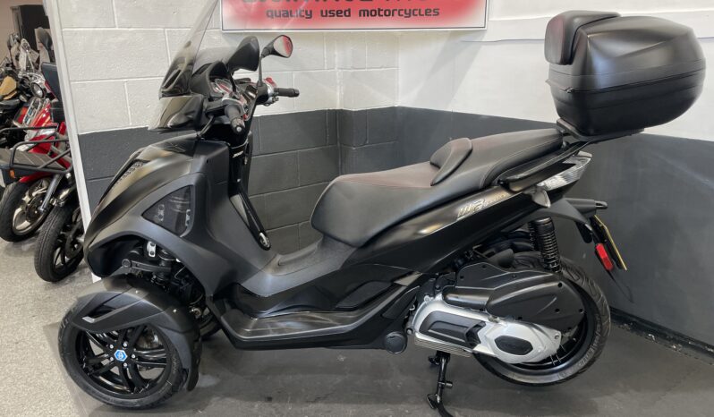 Piaggio MP3 300 Yourban full