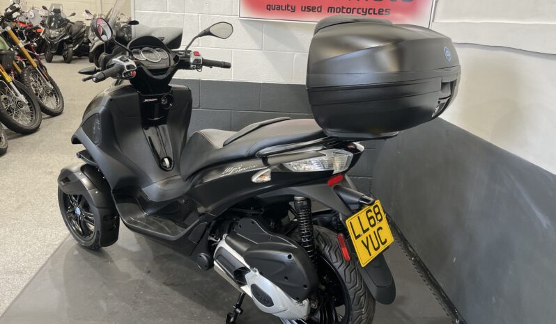 Piaggio MP3 300 Yourban full