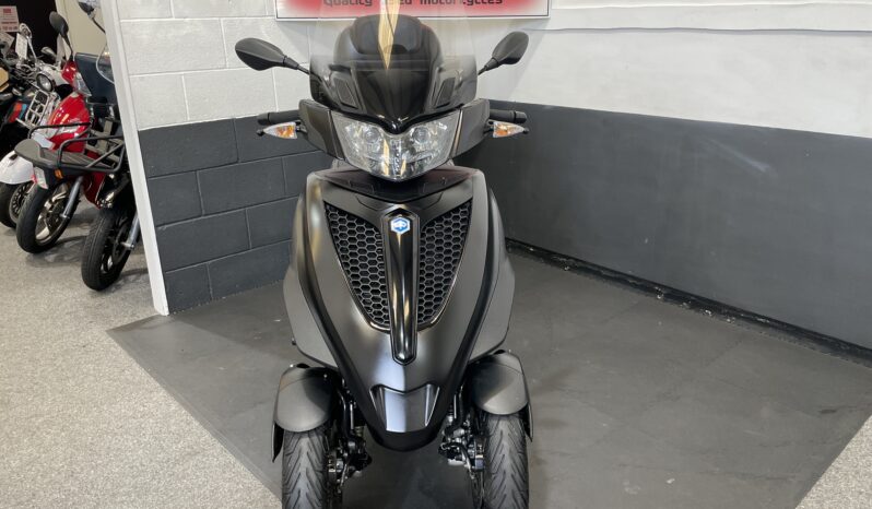 Piaggio MP3 300 Yourban full