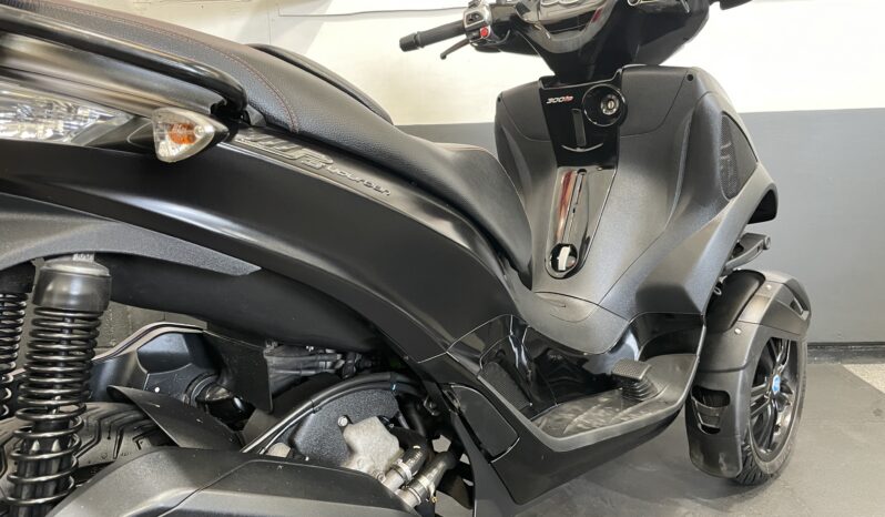 Piaggio MP3 300 Yourban full