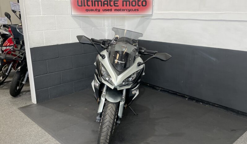Kawasaki Z1000 SX full