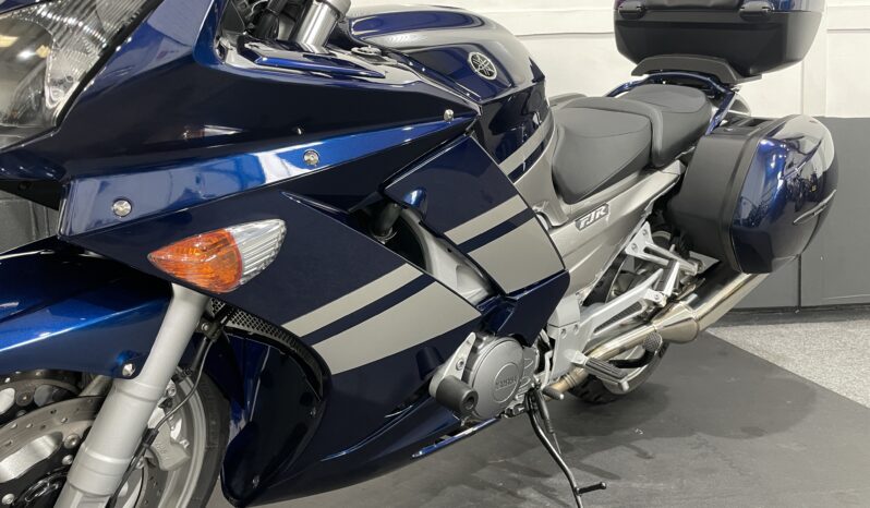 Yamaha FJR1300 full