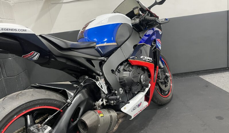 Honda CBR1000RR Fireblade full
