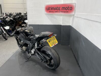 Honda CBR1000RR Fireblade