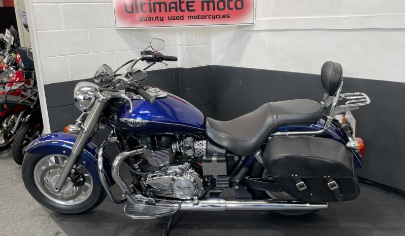 Triumph Bonneville America 865