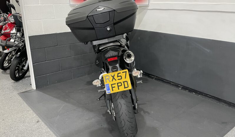 Triumph Tiger 1050 full