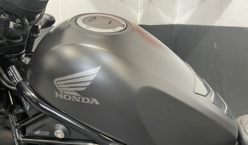 Honda CMX500 Rebel full