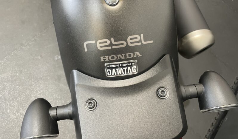 Honda CMX500 Rebel full