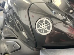 Yamaha FZ1 1000 full