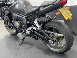 Yamaha FZ1 1000 full