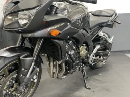 Yamaha FZ1 1000 full