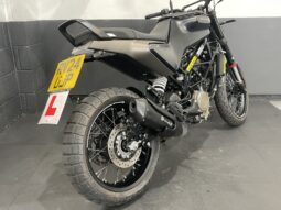 Husqvarna Svartpilen 125 full