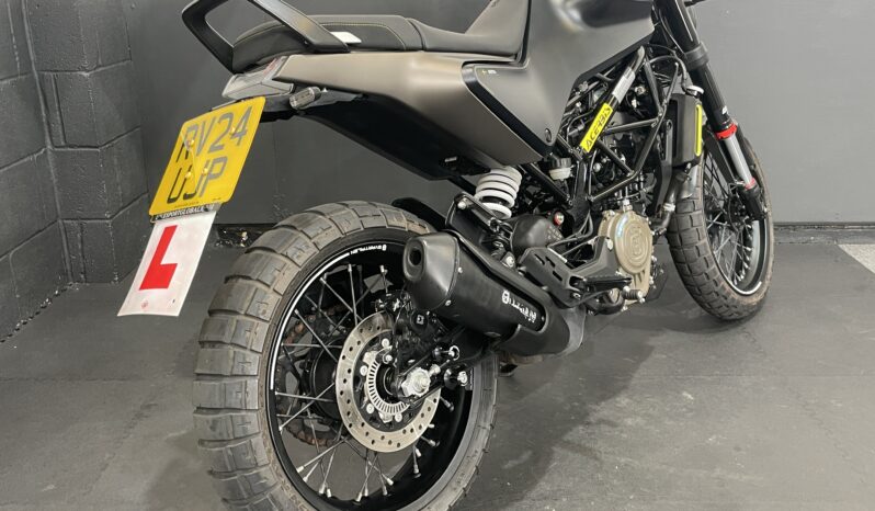 Husqvarna Svartpilen 125 full