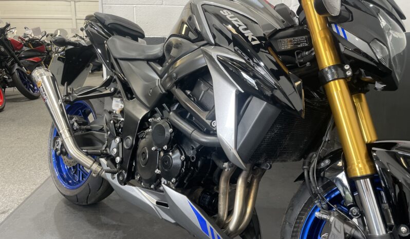 Suzuki GSX-S750 full
