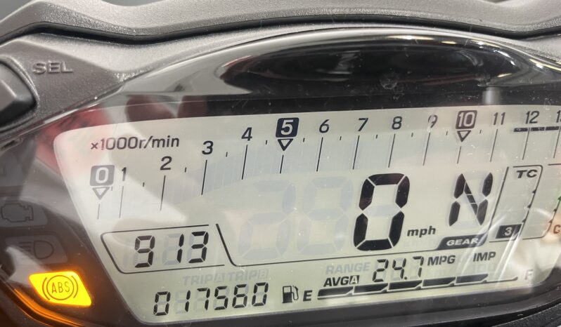 Suzuki GSX-S750 full