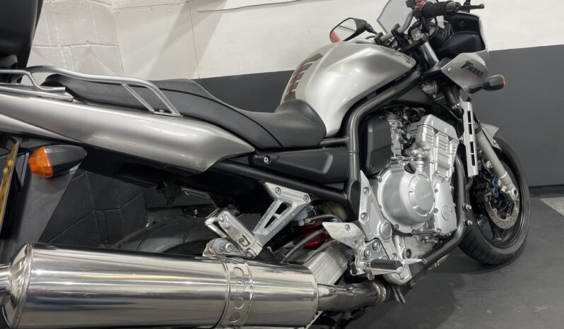 Yamaha FZS1000 Fazer full