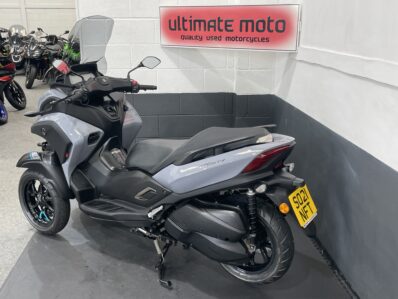 Yamaha Tricity 300