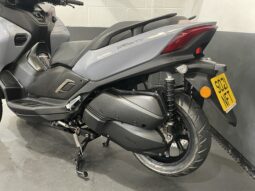 Yamaha Tricity 300 full