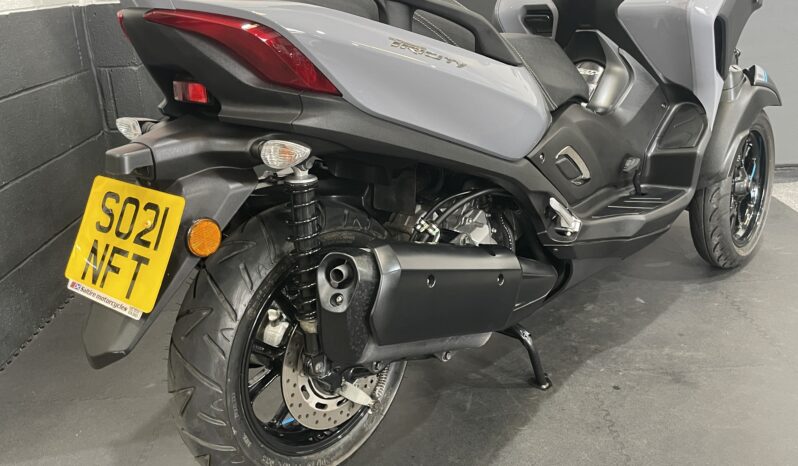 Yamaha Tricity 300 full