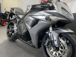 Honda CBR1000RR Fireblade full