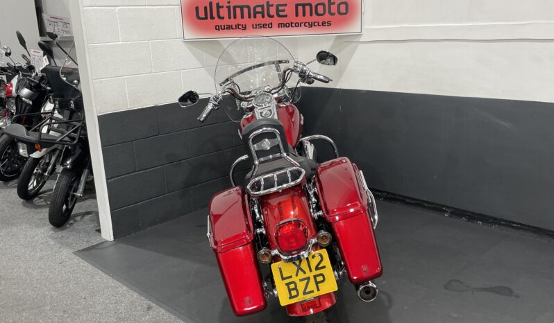 Harley Davidson FLD 1690 Dyna Switchback full