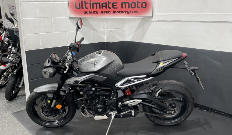 Triumph Street Triple 765 R full