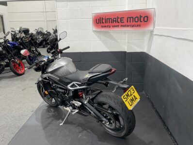 Triumph Street Triple 765 R