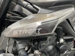 Triumph Street Triple 765 R full