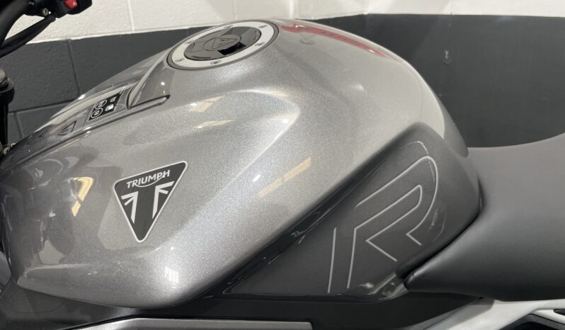 Triumph Street Triple 765 R full
