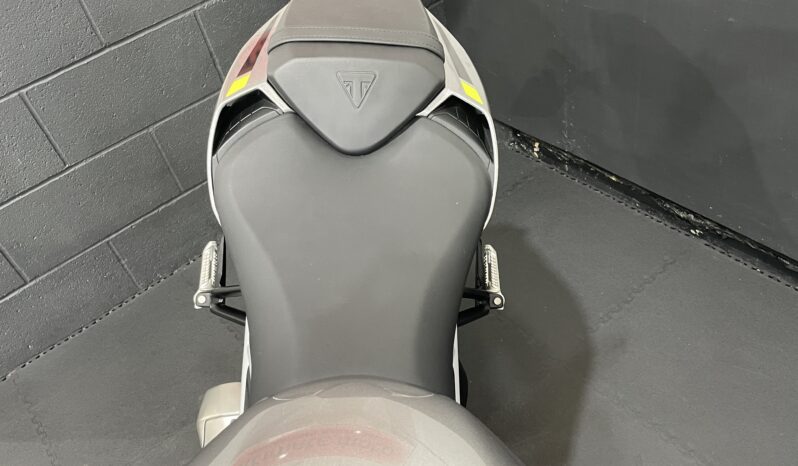 Triumph Street Triple 765 R full