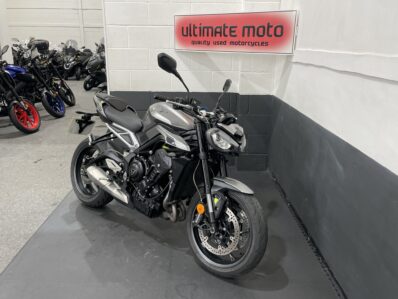 Triumph Street Triple 765 R