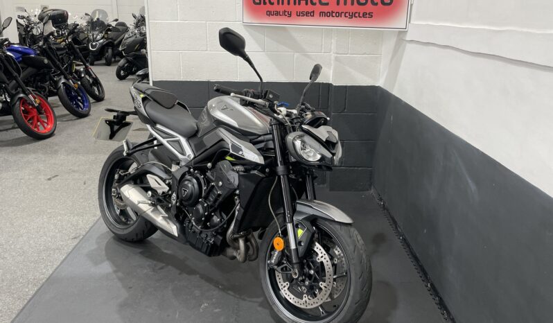 Triumph Street Triple 765 R full