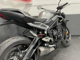 Triumph Street Triple 765 R full